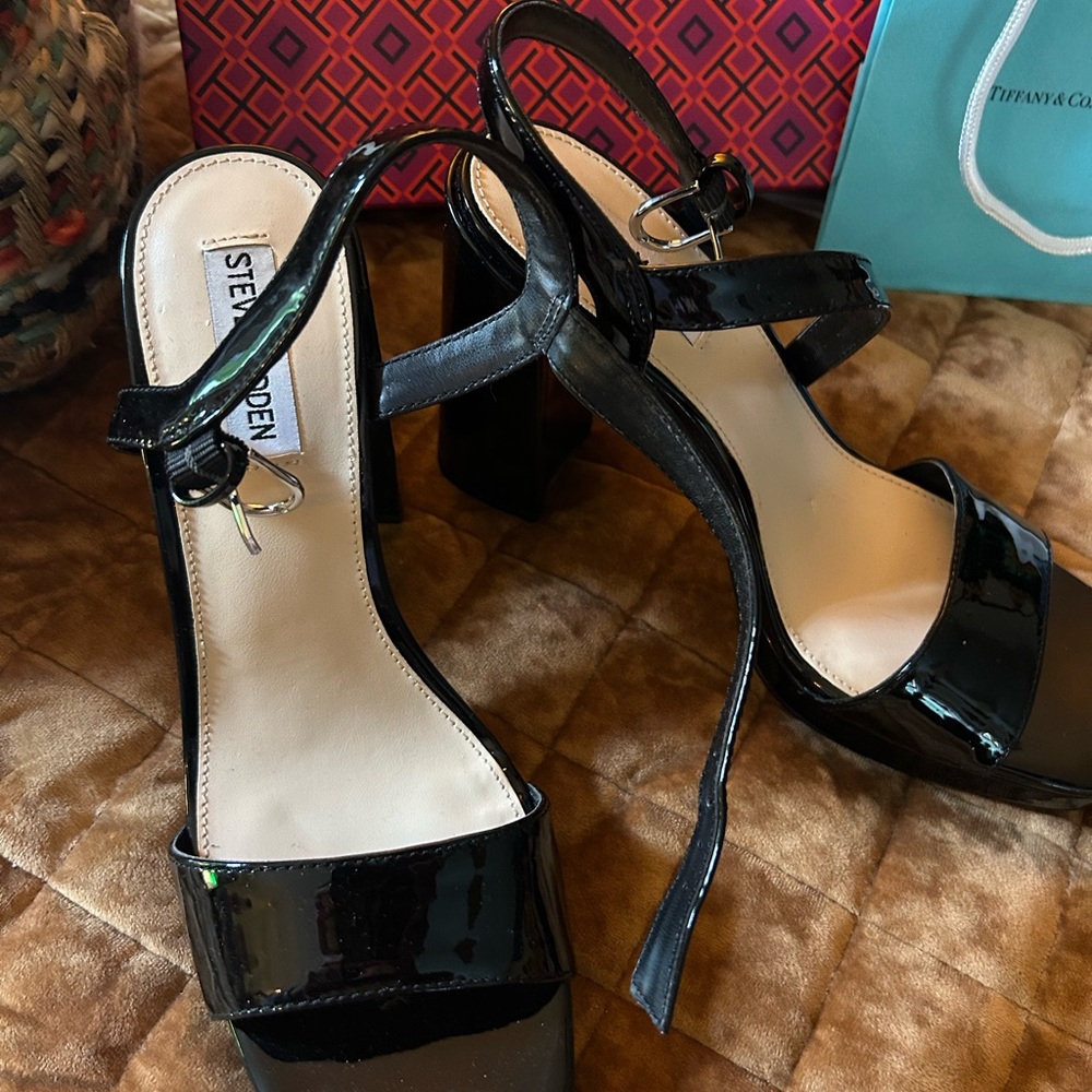 Steve Madden Glossy Black Heels